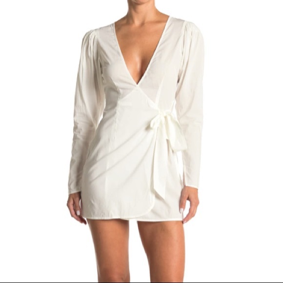 NWT WeWoreWhat Blanca Wrap Tie Dress - Picture 2 of 7
